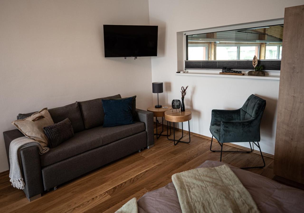 Gober & Freinbichler Weine Von Hand Horitschon Bagian luar foto